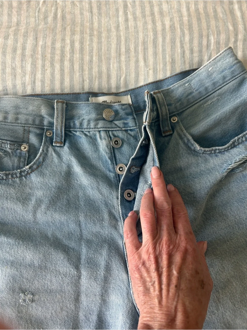 Madewell Essex Baggy Long Cutoff Denim Shorts. EUC